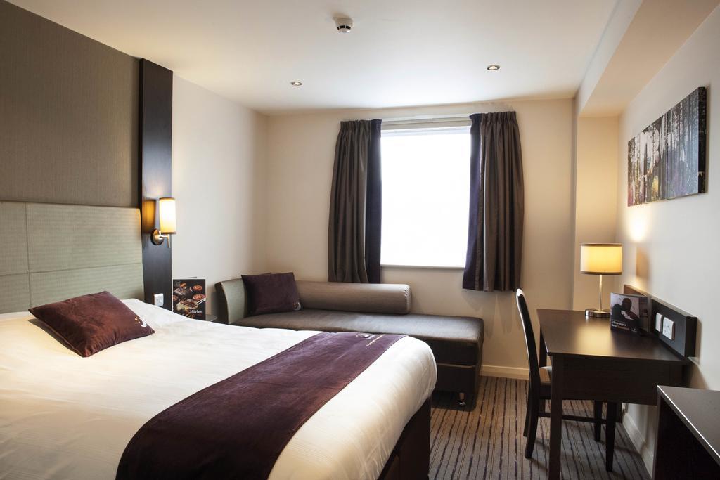 Premier Inn Merthyr Tydfil Exteriér fotografie